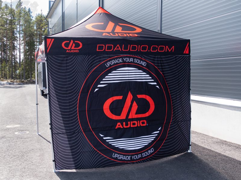 DD Audio 10x10 teltan taka / sivu paneeli